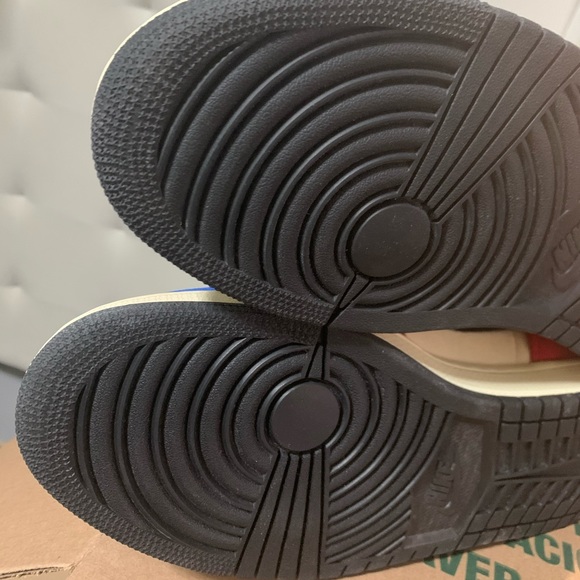 Jordan 1 fearless “ blue great great” shoe - Picture 7 of 8